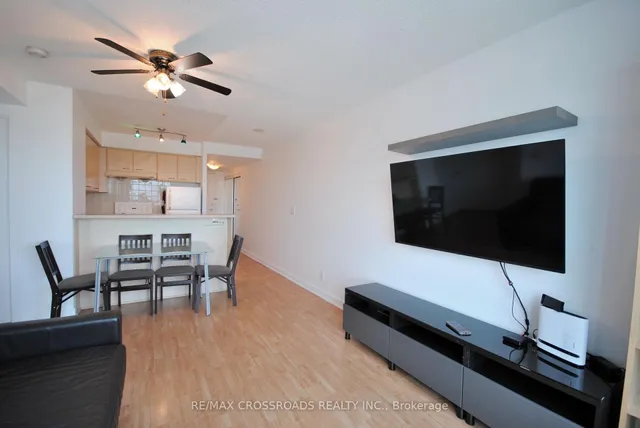 Additional image 9 of 38 Lee Centre Dr Unit 2115