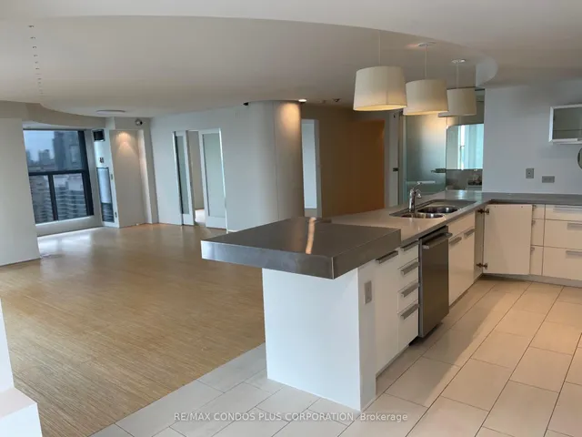 Additional image 14 of 77 Harbour Sq Unit 3508