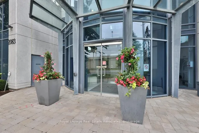 Additional image 3 of 2083 Lakeshore Blvd Unit 1514