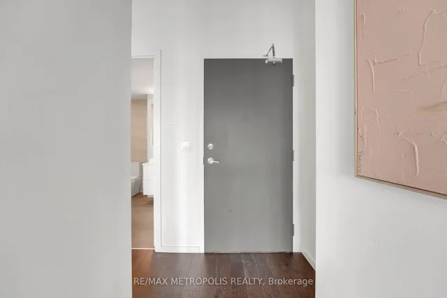 Additional image 3 of 21 Lawren Harris Sq Unit 1213