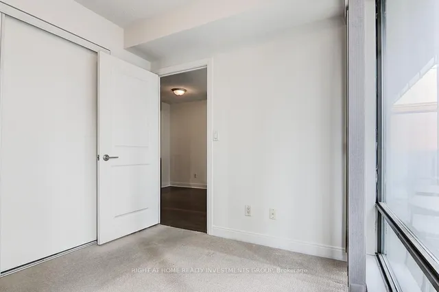 Additional image 17 of 18 Yorkville Ave Unit 704