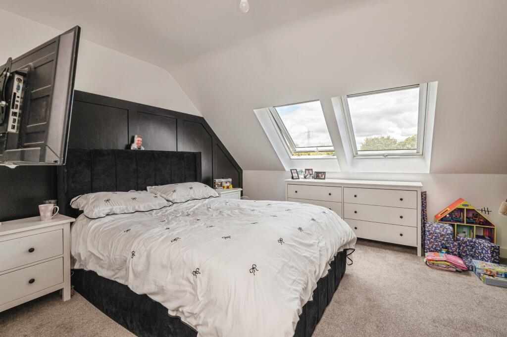 Additional image 7 of Kensington Way, Cleckheaton, BD19