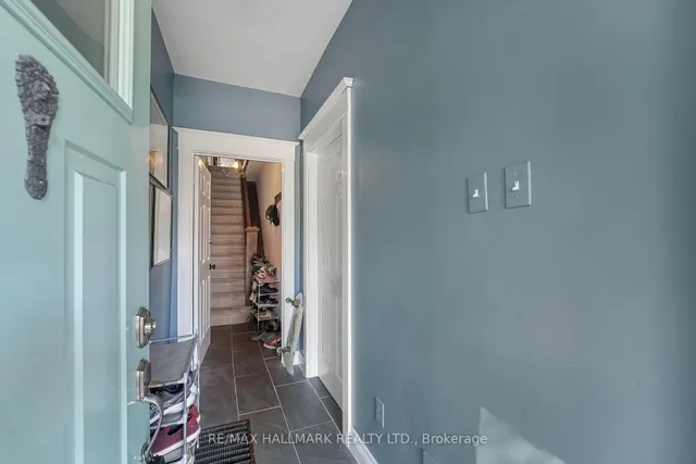 Additional image 33 of 76 Browning Ave