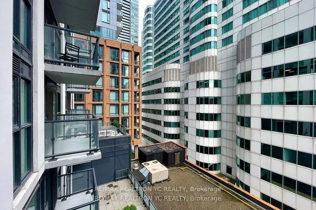 Additional image 19 of 87 Peter St Unit 719