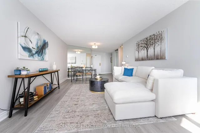 Additional image 19 of 270 Queens Quay Unit 1407