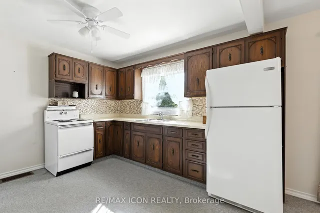 Additional image 14 of 35 Grenville Ave