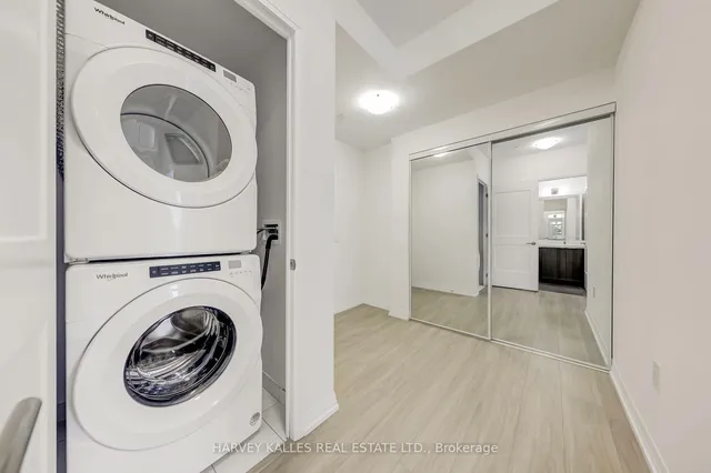 Additional image 18 of 25 Holly St Unit PH03