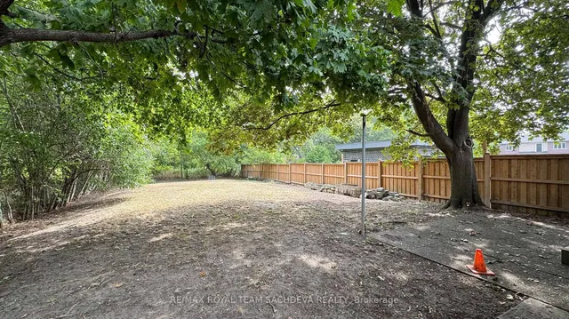 Additional image 34 of 765 Morrish Rd