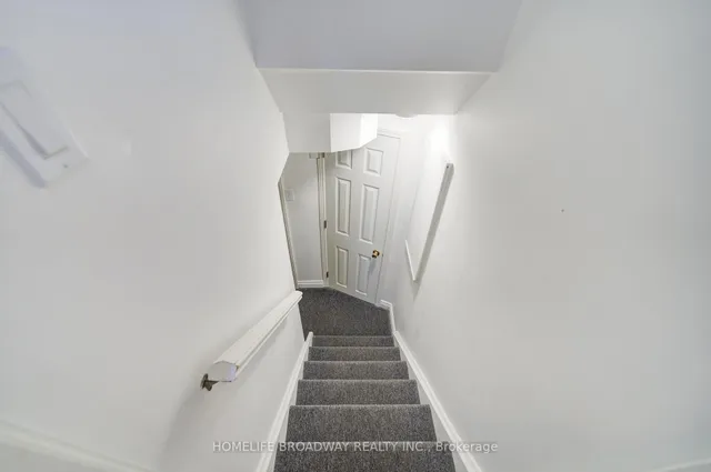 Additional image 19 of 25 Collinsgrove Rd Unit 129