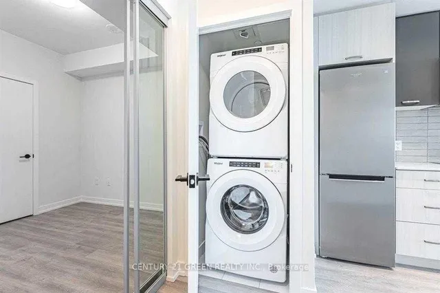 Additional image 6 of 2300 St. Clair Ave Unit 502