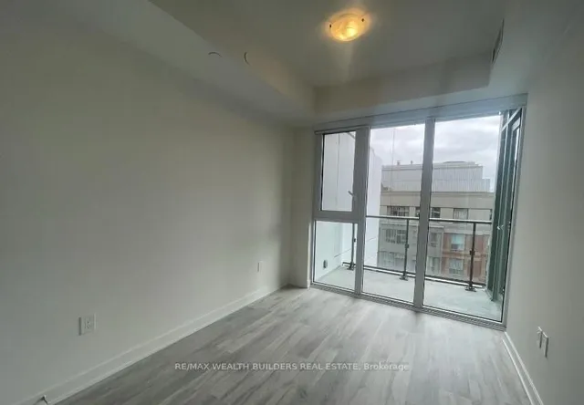 Additional image 2 of 60 Princess St Unit 813 Se