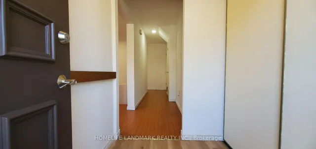 Additional image 5 of 91 L'Amoreaux Dr Unit 102