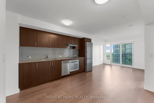 Additional image 7 of 255 Village Green Sq Unit 1501