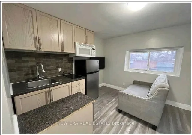 Additional image 14 of 48 Carr St