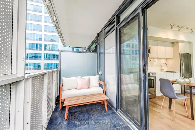 Additional image 24 of 25 Richmond St Unit 902