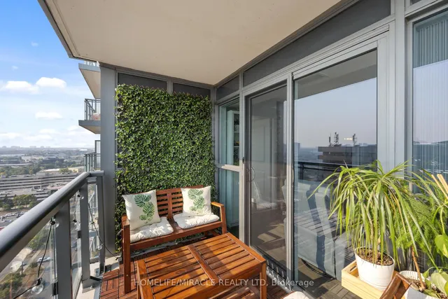 Additional image 26 of 30 Meadowglen Pl Unit 2002