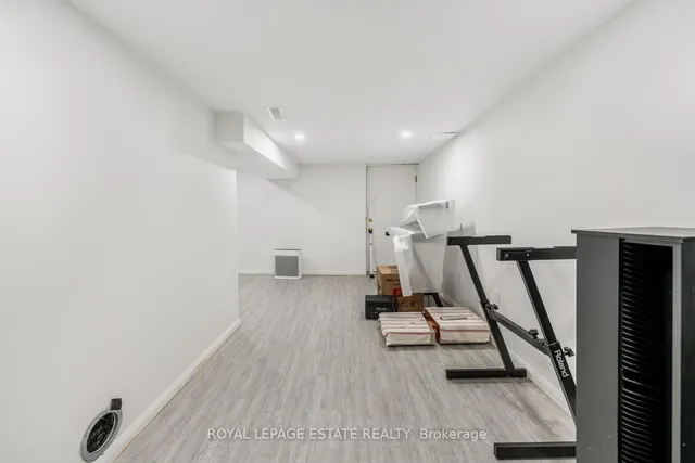 Additional image 26 of 28 Westbourne Ave