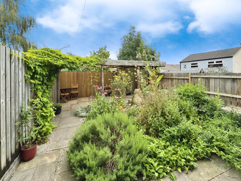 Additional image 4 of South Parade, Cleckheaton, BD19