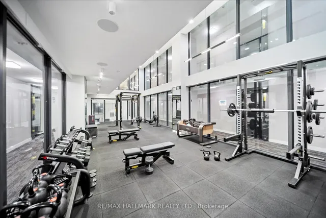 Additional image 24 of 158 Front St Unit 413