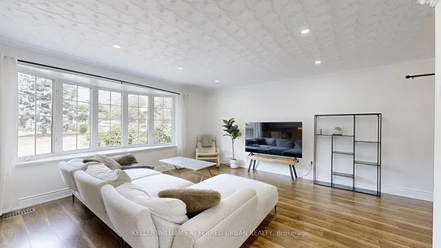 Additional image 10 of 129 Wyndcliff Cres