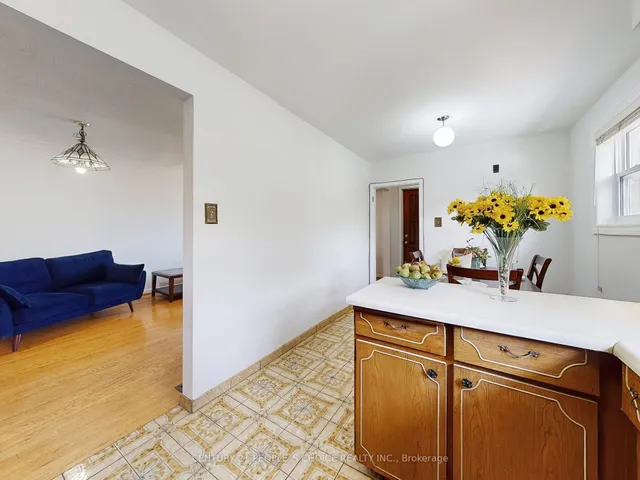 Additional image 11 of 42 Clayhall Cres