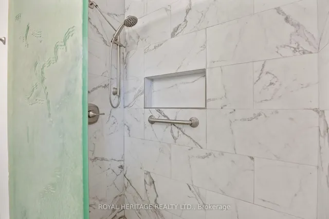 Additional image 30 of 32 Beath St