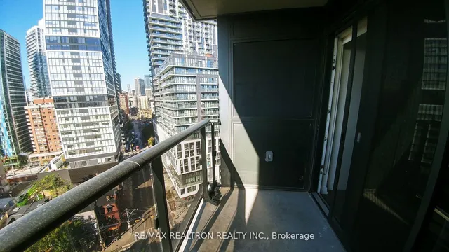 Additional image 16 of 219 Dundas St Unit 1806