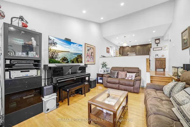 Additional image 6 of 256 John Garland Blvd Unit 133