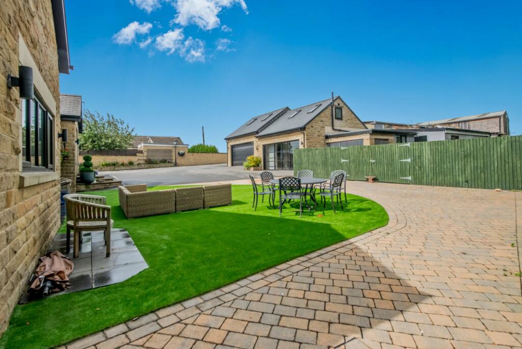 Additional image 31 of Latham Lane, Gomersal, Cleckheaton, West Yorkshire, BD19