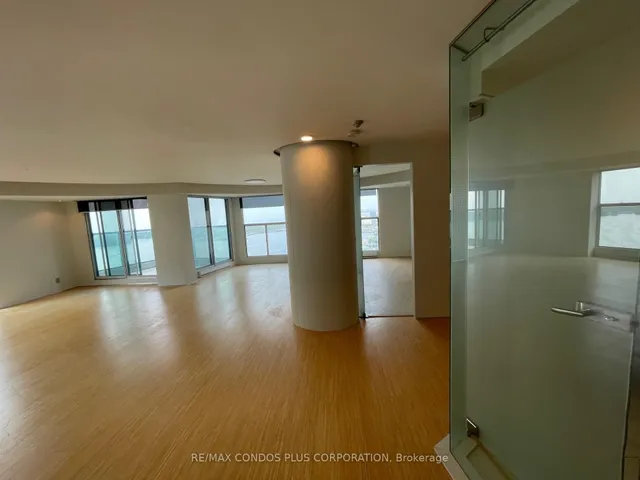 Additional image 3 of 77 Harbour Sq Unit 3508