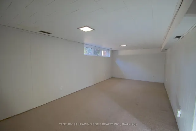 Additional image 38 of 84 Allanford Rd