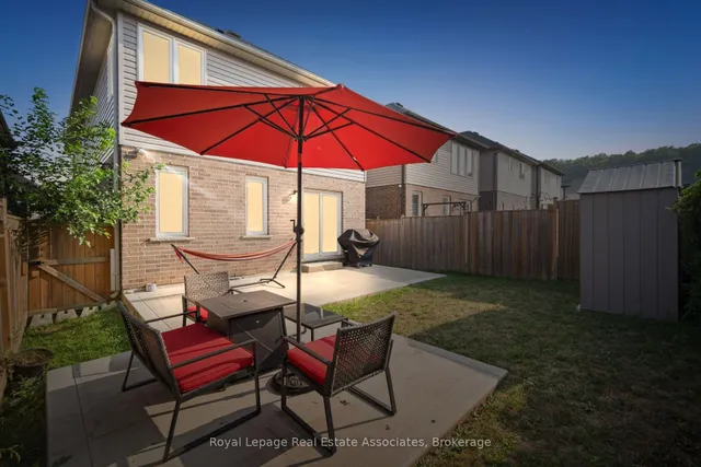 Additional image 50 of 439 Moorlands Cres