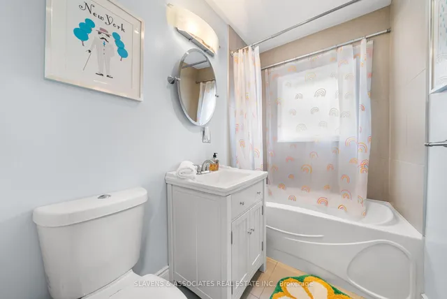 Additional image 29 of 102 Gilbert Ave