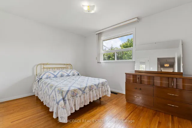 Additional image 22 of 70 Frost St