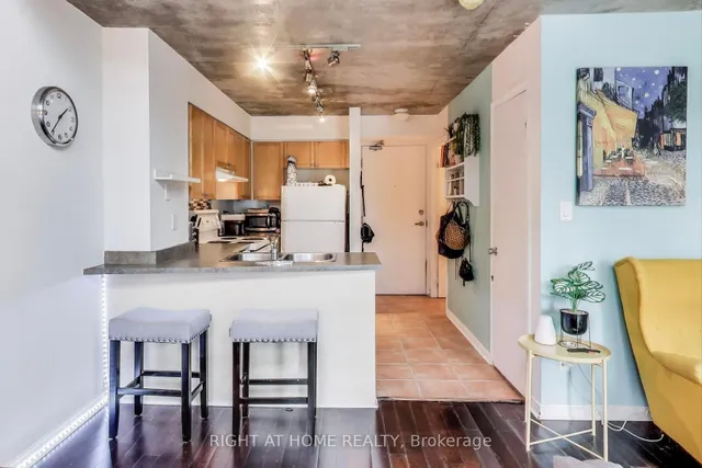 Additional image 5 of 1029 King St Unit 246