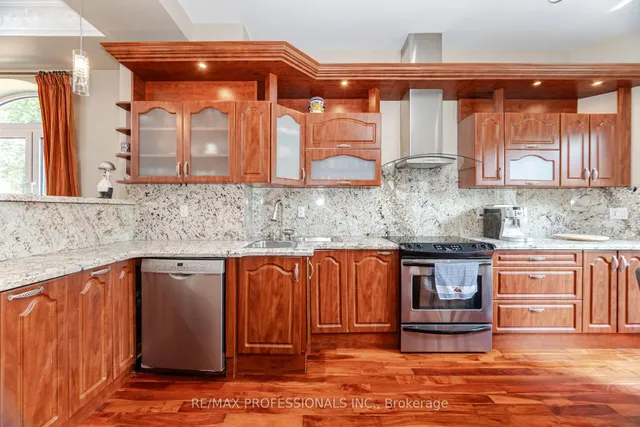 Additional image 12 of 2 The Keanegate