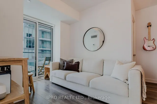 Additional image 18 of 195 Redpath Ave Unit 712