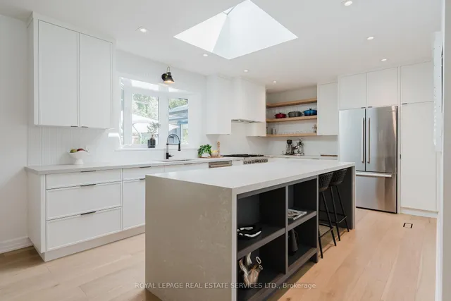 Additional image 22 of 106 Princess Margaret Blvd