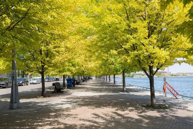 Additional image 27 of 118 Merchants Wharf Unit 910