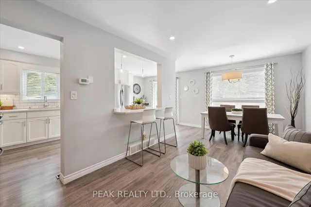 Additional image 12 of 839 Fairway Cres