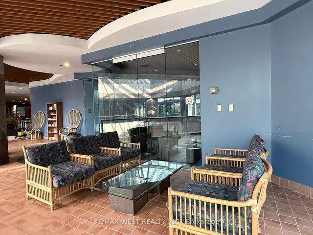 Additional image 30 of 38 Elm St Unit 410