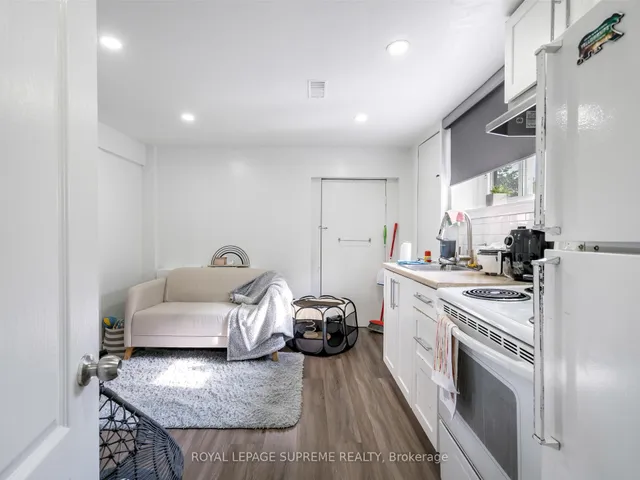 Additional image 38 of 40 Cartwright Ave