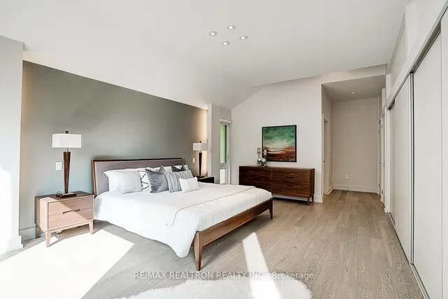 Additional image 26 of 46 Broadleaf Rd