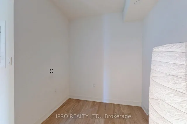 Additional image 11 of 27 Bathurst St Unit 703W
