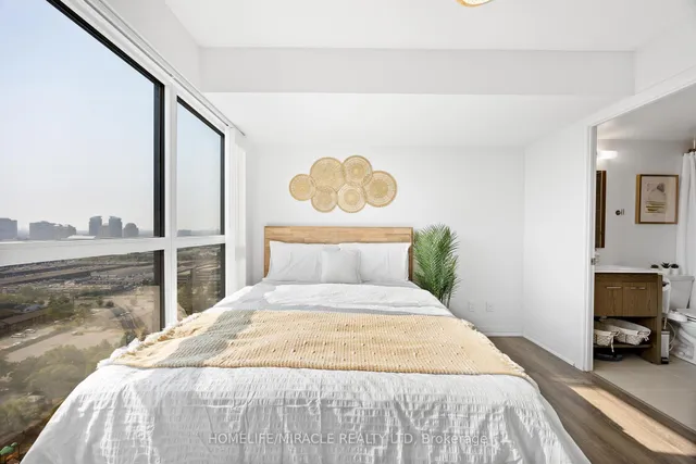 Additional image 19 of 30 Meadowglen Pl Unit 2002