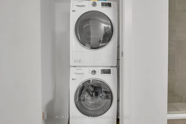 Additional image 24 of 741 King St Unit 906