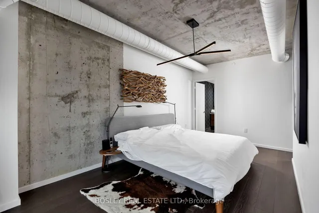 Additional image 24 of 21 Lawren Harris Sq Unit 804