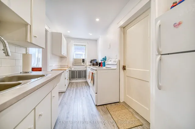 Additional image 16 of 48-50 Scarboro Beach Blvd