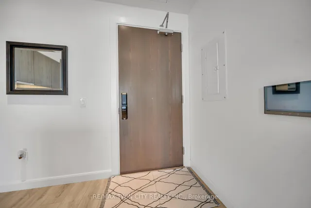 Additional image 9 of 741 King St Unit 906