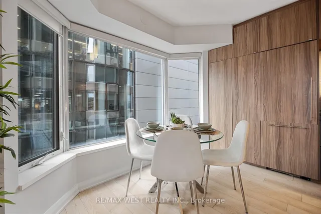 Additional image 14 of 155 Yorkville Ave Unit 704